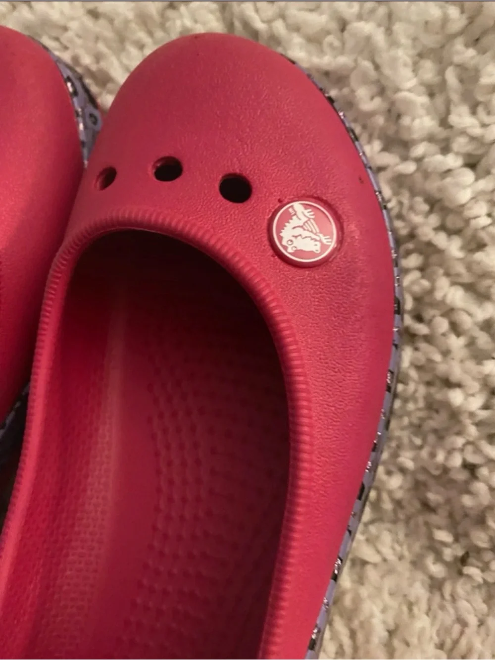 CROCS Hot Pink Slip-On Clog
